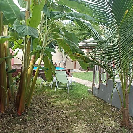 Gites Monoi 4 Personnes Avec Piscine Privee แซงต์-ฟรองซัวส์ ภายนอก รูปภาพ