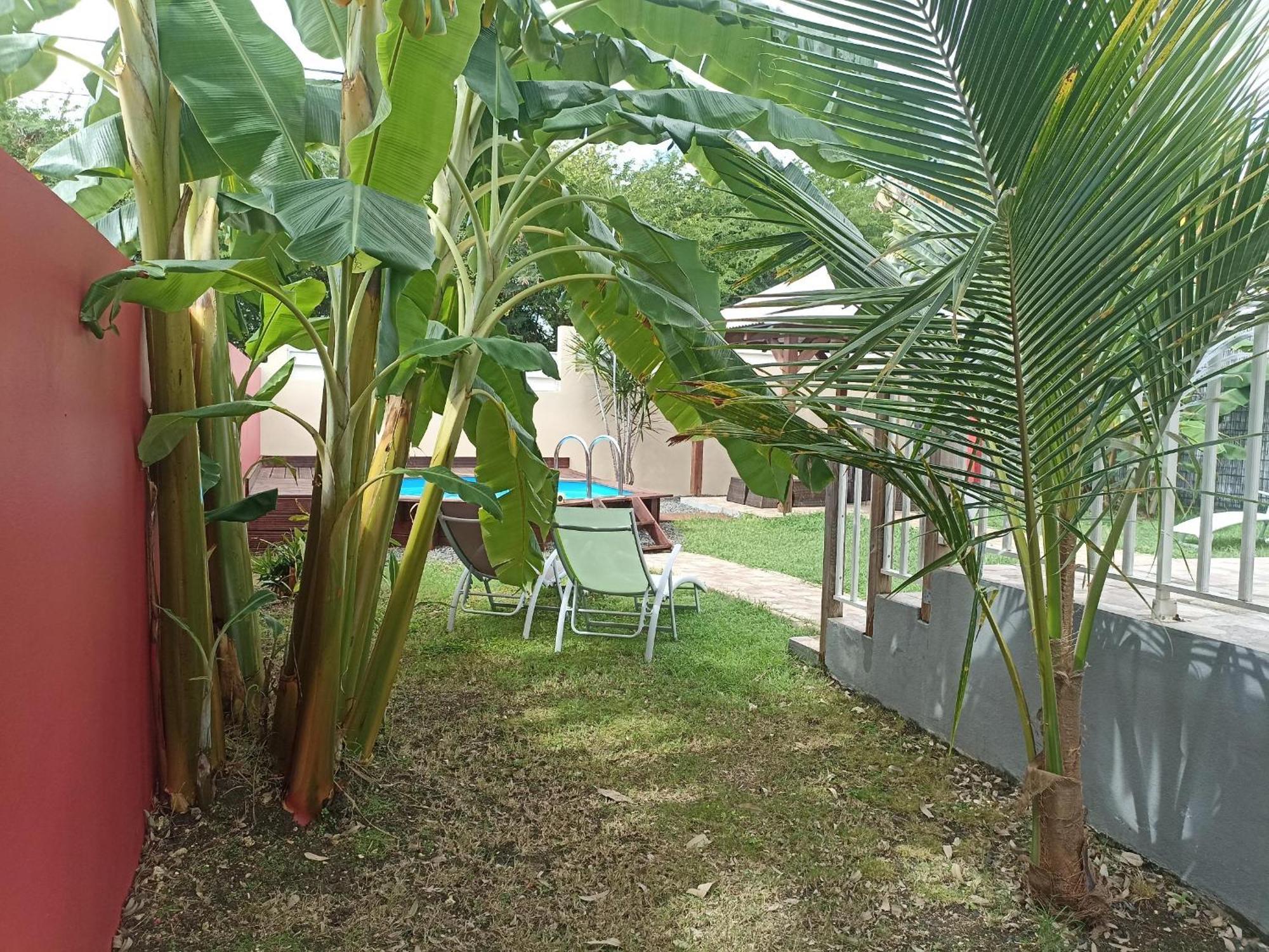 Gites Monoi 4 Personnes Avec Piscine Privee แซงต์-ฟรองซัวส์ ภายนอก รูปภาพ
